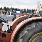 Αγρότες: «Σταγόνα στον ωκεανό» τα μέτρα της κυβέρνησης – Μπαράζ συνελεύσεων στα μπλόκα