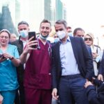 Επίσκεψη του πρωθυπουργού στο Γενικό Αντικαρκινικό Νοσοκομείο Πειραιά «Μεταξά»