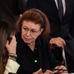 Διχάζει το νομοσχέδιο Μενδώνη για την υποχρεωτική ποσόστωση ελληνικής μουσικής