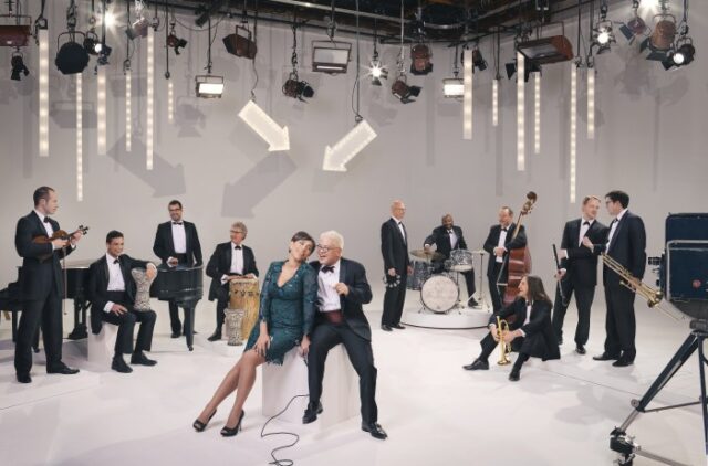 Rockwave Nights… Στην κορυφή: Οι Pink Martini σε ένα ξέφρενο καλοκαιρινό party στο Δημοτικό Θέατρο Λυκαβηττού