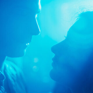 We choose the bloody BIG screen και πάμε Βερολίνο!