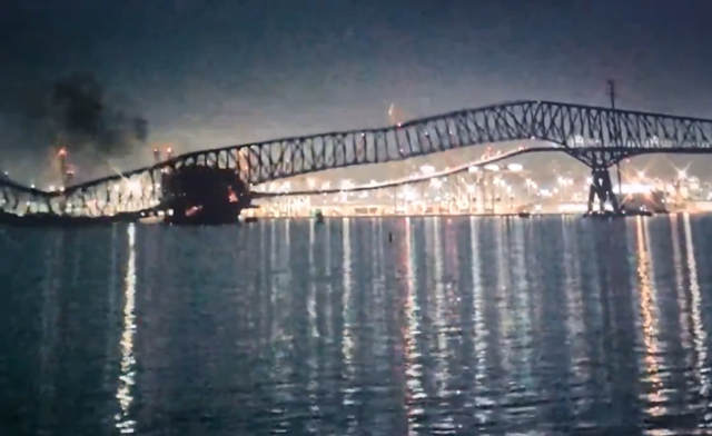 Κατάρρευση γέφυρας στη Βαλτιμόρη: Έως 20 άνθρωποι ενδέχεται να έχουν πέσει στο ποτάμι