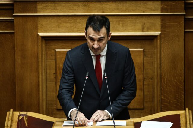 Ιδιωτικά πανεπιστήμια: Κάλεσμα Χαρίτση σε ΣΥΡΙΖΑ, ΠΑΣΟΚ, ΚΚΕ, Πλεύση, για πρόταση δυσπιστίας κατά της κυβέρνησης