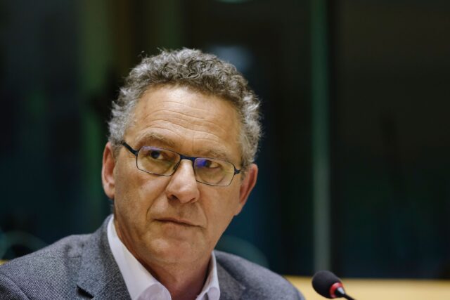 Ερώτηση του K. Aρβανίτη στην Κομισιόν για τη διαχείριση προγραμμάτων από το ΙΝΕΔΙΒΙΜ