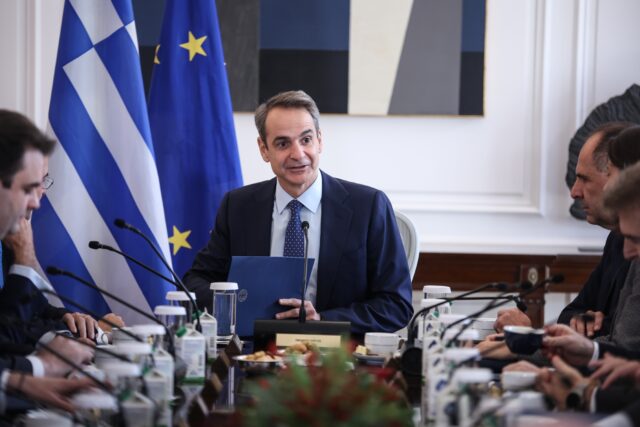 Ρεύμα: Έκτακτη σύσκεψη στο Μαξίμου