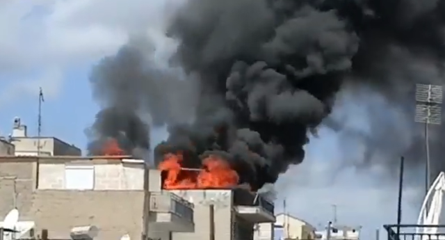 Μεγάλη φωτιά σε διαμέρισμα στη Θεσσαλονίκη [ΒΙΝΤΕΟ]