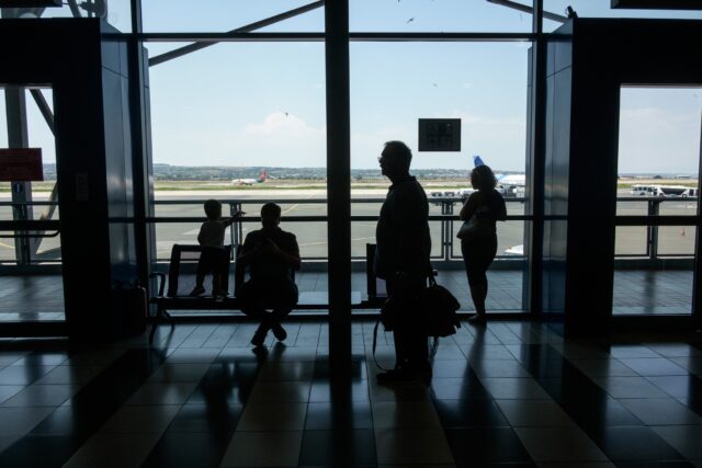 Στάση εργασίας των Ελεγκτών Εναέριας Κυκλοφορίας Ελλάδας μετά τον θάνατο εργαζομένου εν ώρα υπηρεσίας στο αεροδρόμιο Θεσσαλονίκης
