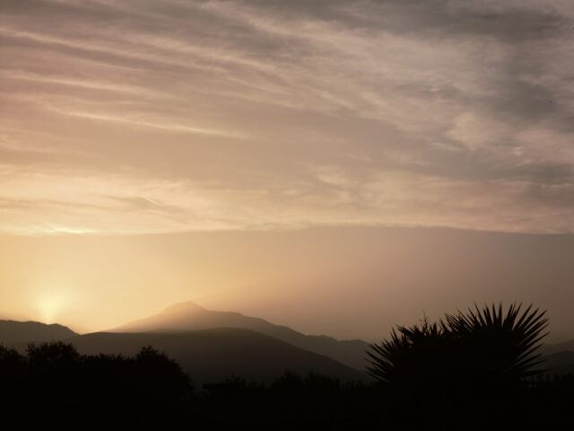 Υψηλές θερμοκρασίες και μεταφορά σαχαριανής σκόνης σήμερα και αύριο
