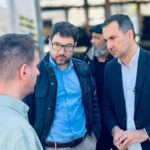 Στο μηχανοστάσιο της Hellenic Train ο Αλ. Χαρίτσης: «Έναν χρόνο μετά το έγκλημα των Τεμπών η κατάσταση στον σιδηρόδρομο είναι εξαιρετικά ανησυχητική»