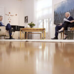 Κυρ. Μητσοτάκης: Πυρά της αντιπολίτευσης για τη συνέντευξη του πρωθυπουργού