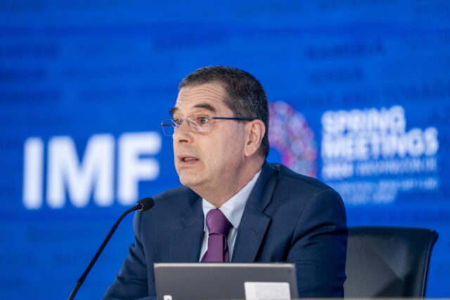 ΔΝΤ: Πρωτογενή πλεονάσματα 2,1% για την Ελλάδα έως το 2029