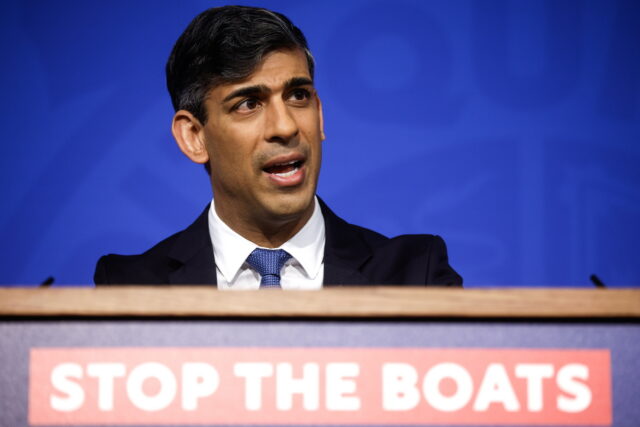 Επιμένει ο Σούνακ για το «σχέδιο Ρουάντα»