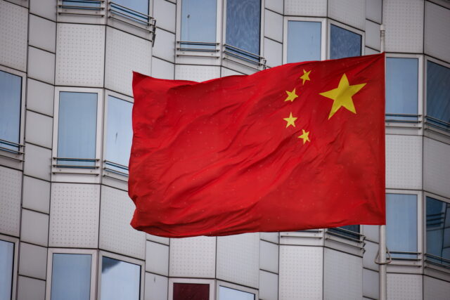 WSJ: Στο στόχαστρο των ΗΠΑ τράπεζες της Κίνας που υποστηρίζουν την Ρωσία στον πόλεμο με την Ουκρανία