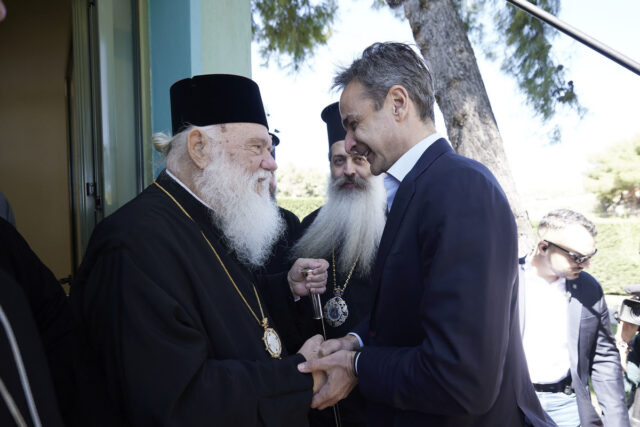 Βοιωτία: Στο Δήλεσι με τον Αρχιεπίσκοπο Ιερώνυμο ο Κ. Μητσοτάκης