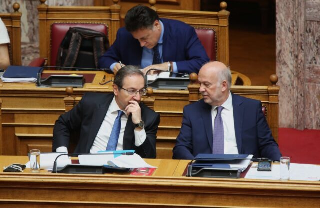 Άρχισε η συζήτηση στην Ολομέλεια της Βουλής για τον νέο δικαστικό χάρτη