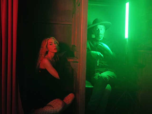 Βρεθήκαμε στο ανατρεπτικό γύρισμα του Monsieur Minimal για το νέο του τραγούδι My Soul is Back