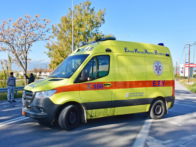 Καλαμάτα: Τροχαίο δυστύχημα με μία νεκρή – ΙΧ “καρφώθηκε” κάτω από φορτηγό