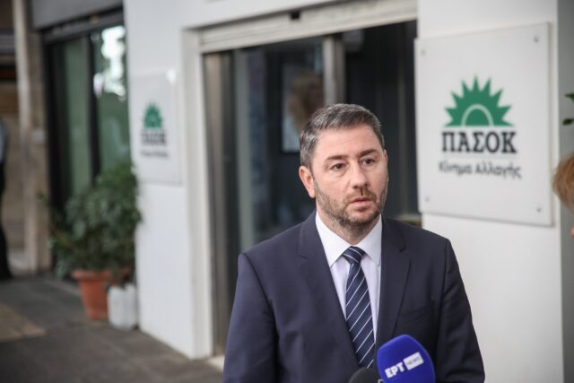 Στον Άρειο Πάγο ο Ν. Ανδρουλάκης για τη μονταζιέρα στα Τέμπη [ΒΙΝΤΕΟ]