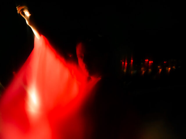 Το “EASTER” της Yodashe κοιτάει την άβυσσο κατάματα