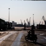 Φωτιά σε τρεις τράκτορες στo λιμάνι της Θεσσαλονίκης [ΒΙΝΤΕΟ]