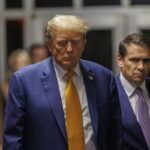 ΗΠΑ: Η Στόρμι Ντάνιελς κατέθεσε στο δικαστήριο για τη συνάντησή της με τον Ντόναλντ Τραμπ