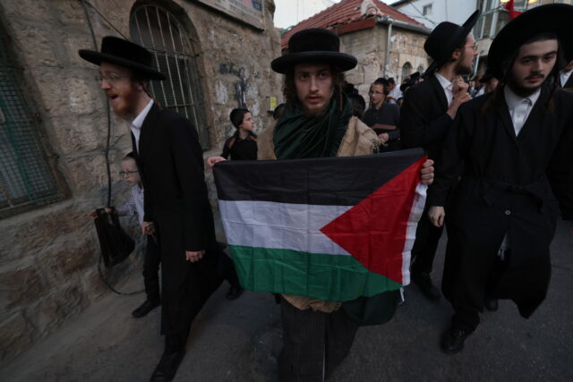 Ισραήλ: Ο Νετανιάχου προωθεί νομοσχέδιο για την υποχρωτική στρατιωτική θητεία των υπερορθόδοξων Εβραίων