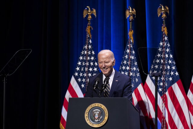 ΗΠΑ: Στο χαμηλότερο επίπεδο των δύο τελευταίων ετών έπεσε το ποσοστό αποδοχής του Μπάιντεν