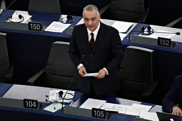 Επίσκεψη Μ. Κεφαλογιάννη στον Φρ. Μπελέρη στις φυλακές στην Αλβανία