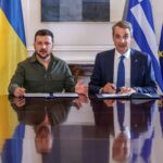 Τηλεφωνική επικοινωνία Μητσοτάκη – Ζελένσκι: «Η Ελλάδα θα συνεχίσει να στηρίζει την Ουκρανία»