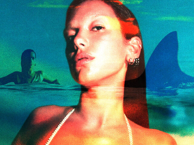 Όταν η Dua Lipa μετανάστευε από το Κόσοβο στο Λονδίνο, η πυξίδα της έδειχνε στο άπειρο