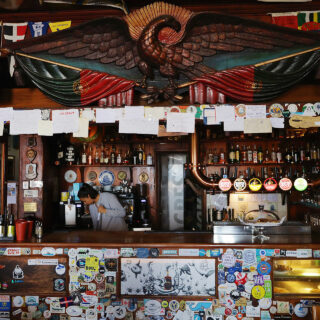 Peter’s Café Sport: Εκεί που όλοι οι θαλασσοπόροι συναντιούνται στη μέση του Ατλαντικού