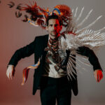 Ο Άρης Μπινιάρης επιστρέφει στο Αρχαίο Θέατρο Επιδαύρου με τις «Όρνιθες»