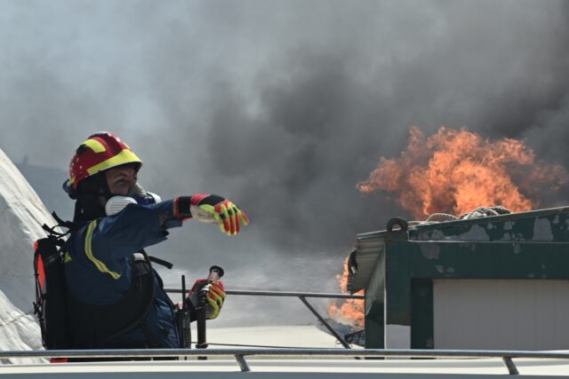 Κικίλιας: Υπάρχει βίντεο με εμπρηστή να βάζει φωτιά στη Βάρης – Κορωπίου