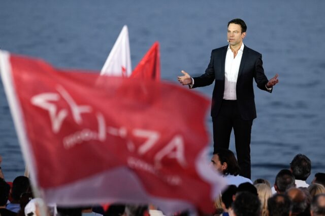 Στ. Κασσελάκης: «Ανοίξατε τον ασκό του Αιόλου – Να δοθούν στη δημοσιότητα οι όροι ρύθμισης του χρέους της ΝΔ»