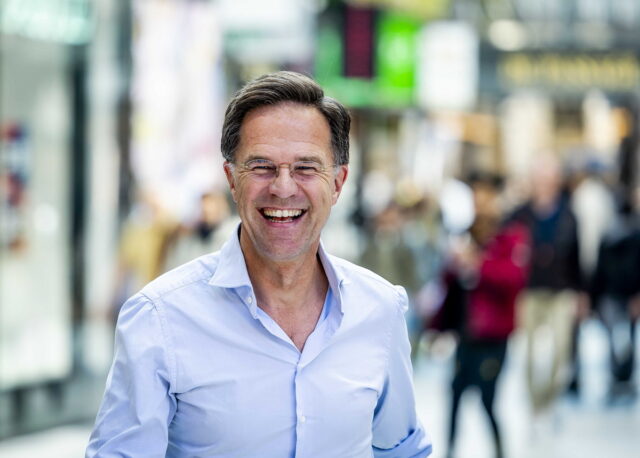 Ουγγαρία και Σλοβακία στηρίζουν τον Ρούτε για τη θέση του γενικού γραμματέα του ΝΑΤΟ