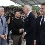 Ο Μπάιντεν ζήτησε «συγγνώμη» από τον Ζελένσκι