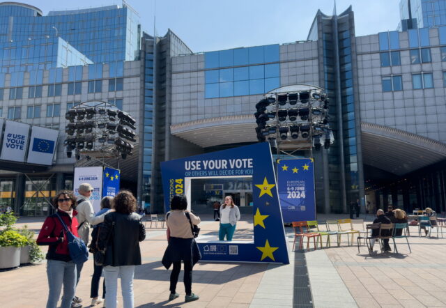 Βέλγιο: Περισσότεροι από 8.000.000 οι ψηφοφόροι για τις τριπλές κάλπες