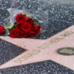 Tο Χόλιγουντ αποτίει φόρο τιμής στον σπουδαίο ηθοποιό Ντόναλντ Σάδερλαντ