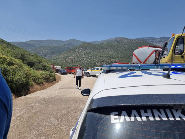 Θήβα: Δύο φωτιές σε αγροτικές περιοχές κοντά σε βιομηχανίες