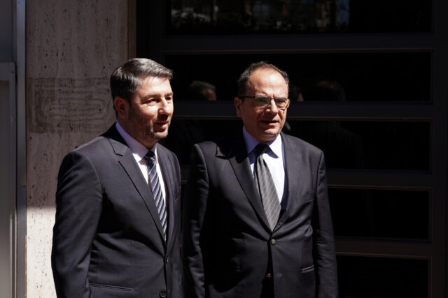 Σκάνδαλο υποκλοπών: Η ΑΔΑΕ δεν καλεί σε ακρόαση την ΕΥΠ για την παρακολούθηση Ανδρουλάκη