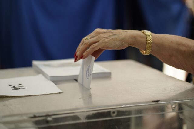 Ευρωεκλογές 2024: Πότε θα γίνει η πρώτη εκτίμηση για τη νέα σύνθεση των πολιτικών ομάδων στο Ευρωκοινοβούλιο