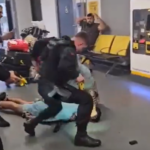 Βρετανία: Αστυνομικός κλωτσά στο κεφάλι ακινητοποιημένο νεαρό άνδρα