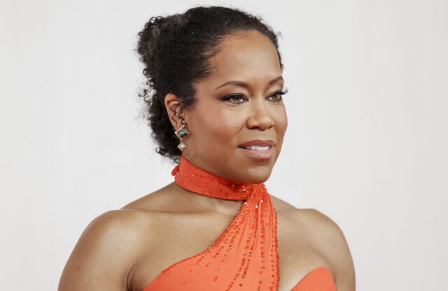 Η Ρετζίνα Κινγκ στο νέο θρίλερ «Caught Stealing» με τον Όστιν Μπάτλερ