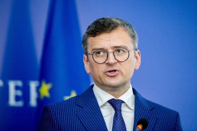 Στην Κίνα ο ανώτατος διπλωμάτης της Ουκρανίας