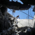 Ανελέητο σφυροκόπημα στην πόλη της Γάζας