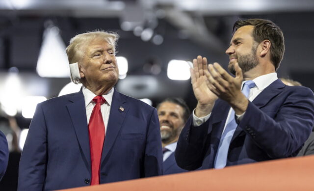 ΗΠΑ: Ο Τραμπ επιλέγει τον γερουσιαστή Τζ. Ντ. Βανς για αντιπρόεδρό του