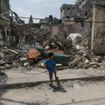 Ο ισραηλινός στρατός συνεχίζει το σφυροκόπημα στη Λωρίδα της Γάζας – Τουλάχιστον 10 Παλαιστίνιοι σκοτώθηκαν