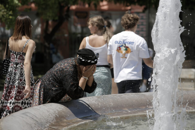 Καύσωνας: Πολύ υψηλή έως ακραία η θερμική επιβάρυνση