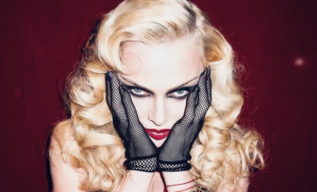 «Who’s That Girl»: Η Mαντόνα ετοιμάζει «πυρετωδώς» το σενάριο της βιογραφικής της ταινίας