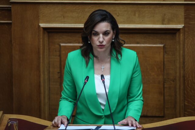 Βουλή: Εγκρίθηκε με τις ψήφους της ΝΔ το ν/σ για τον τουρισμό